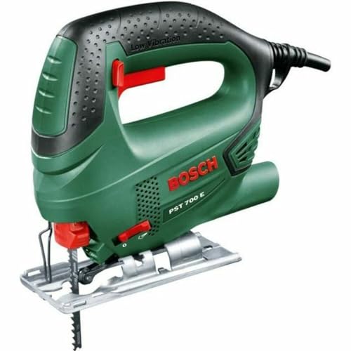 Bosch vbodna žaga PST 700 E